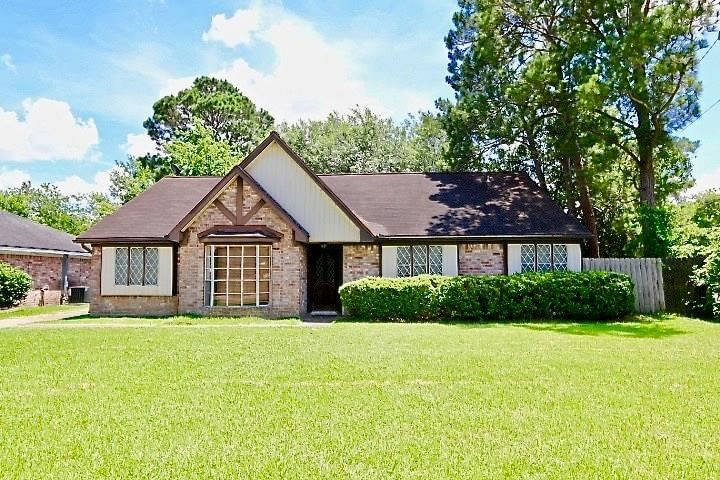 Real estate property located at 13935 Oakwood, Fort Bend, Imperial Woods, Sugar Land, TX, US