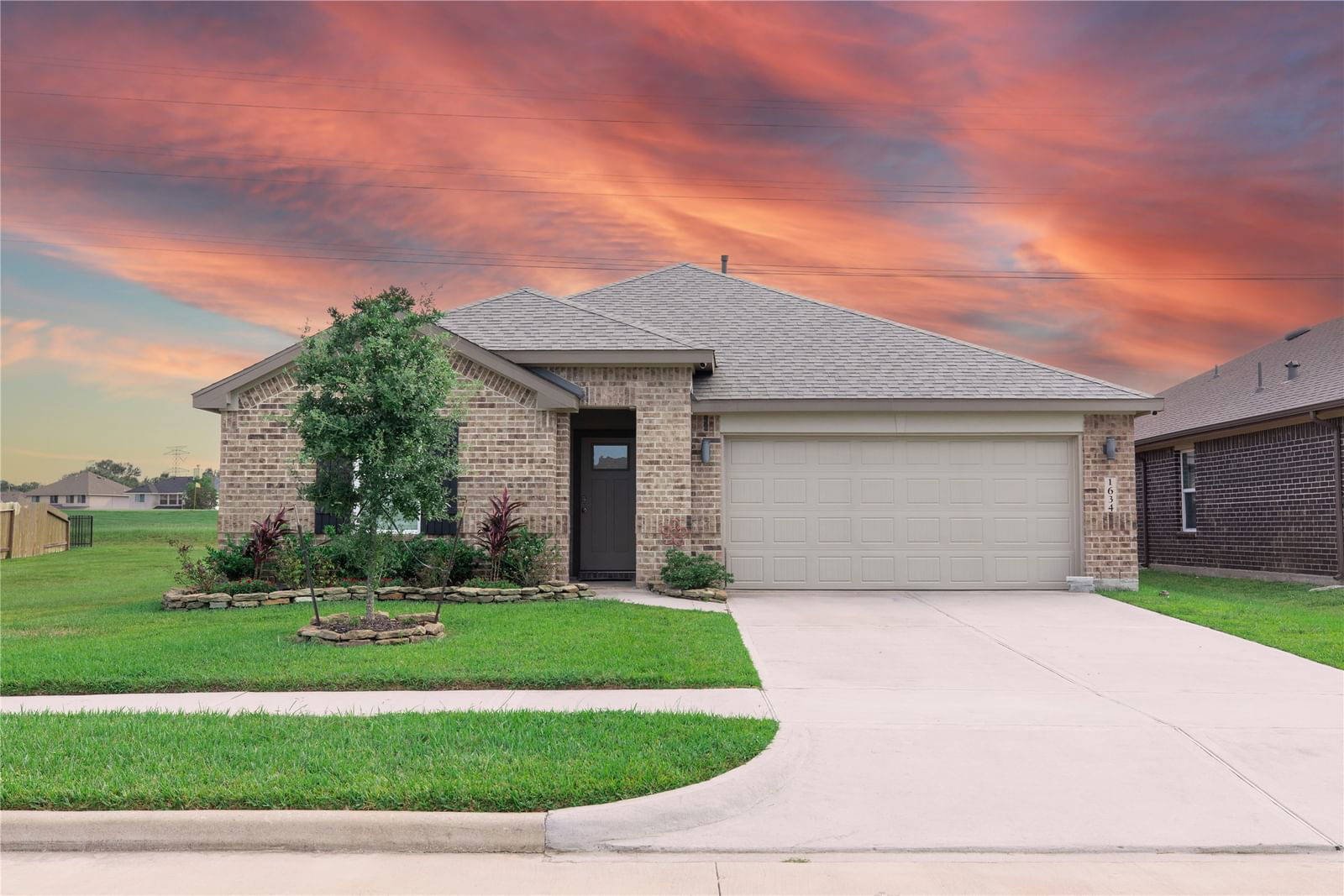 Real estate property located at 1634 William Scott, Harris, Trinity Oaks Sec 1, Baytown, TX, US