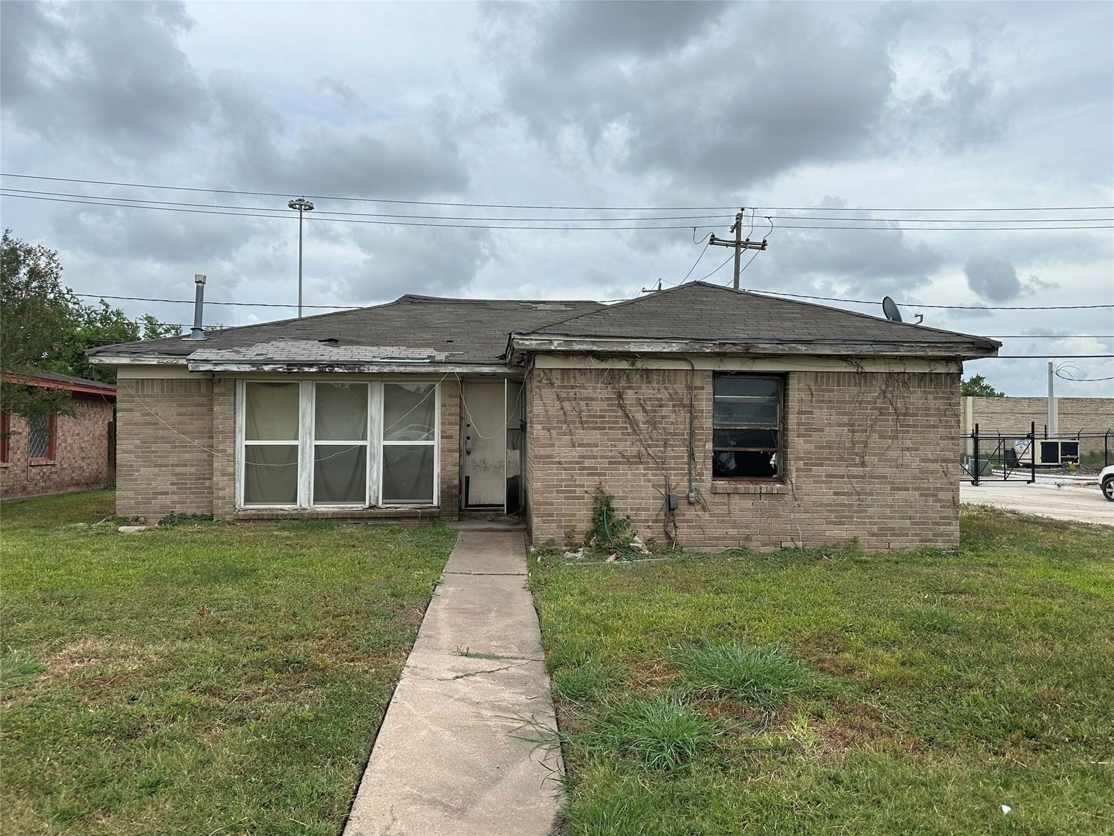 Real estate property located at 702 Sage, Harris, Galena Manor, Galena Park, TX, US