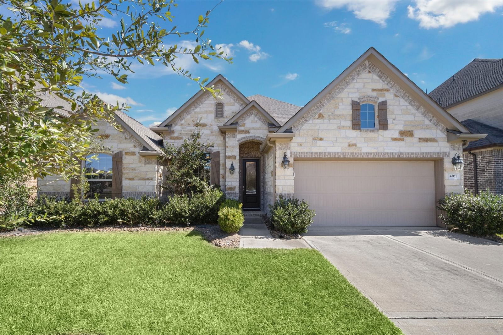 Real estate property located at 4307 Dalea Clover Ln, Brazoria, SEDONA LAKES, Pearland, TX, US