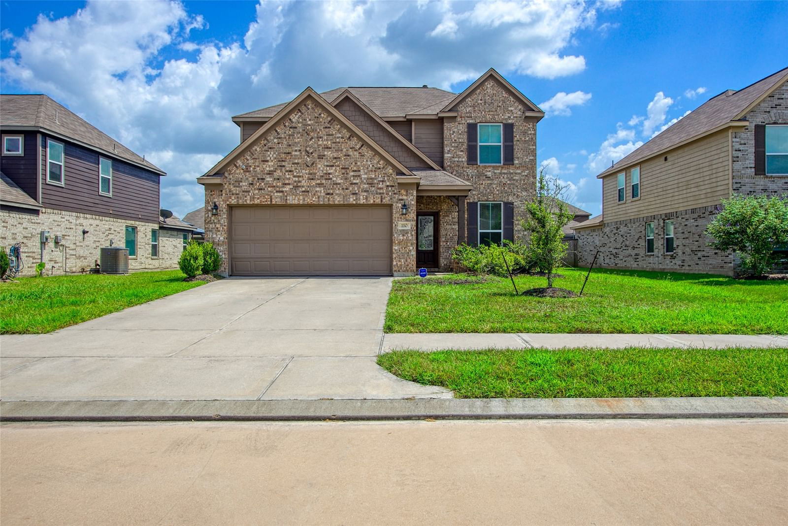 Real estate property located at 110 Bower Bloom, Fort Bend, Huntington Place Sec 2, Rosharon, TX, US