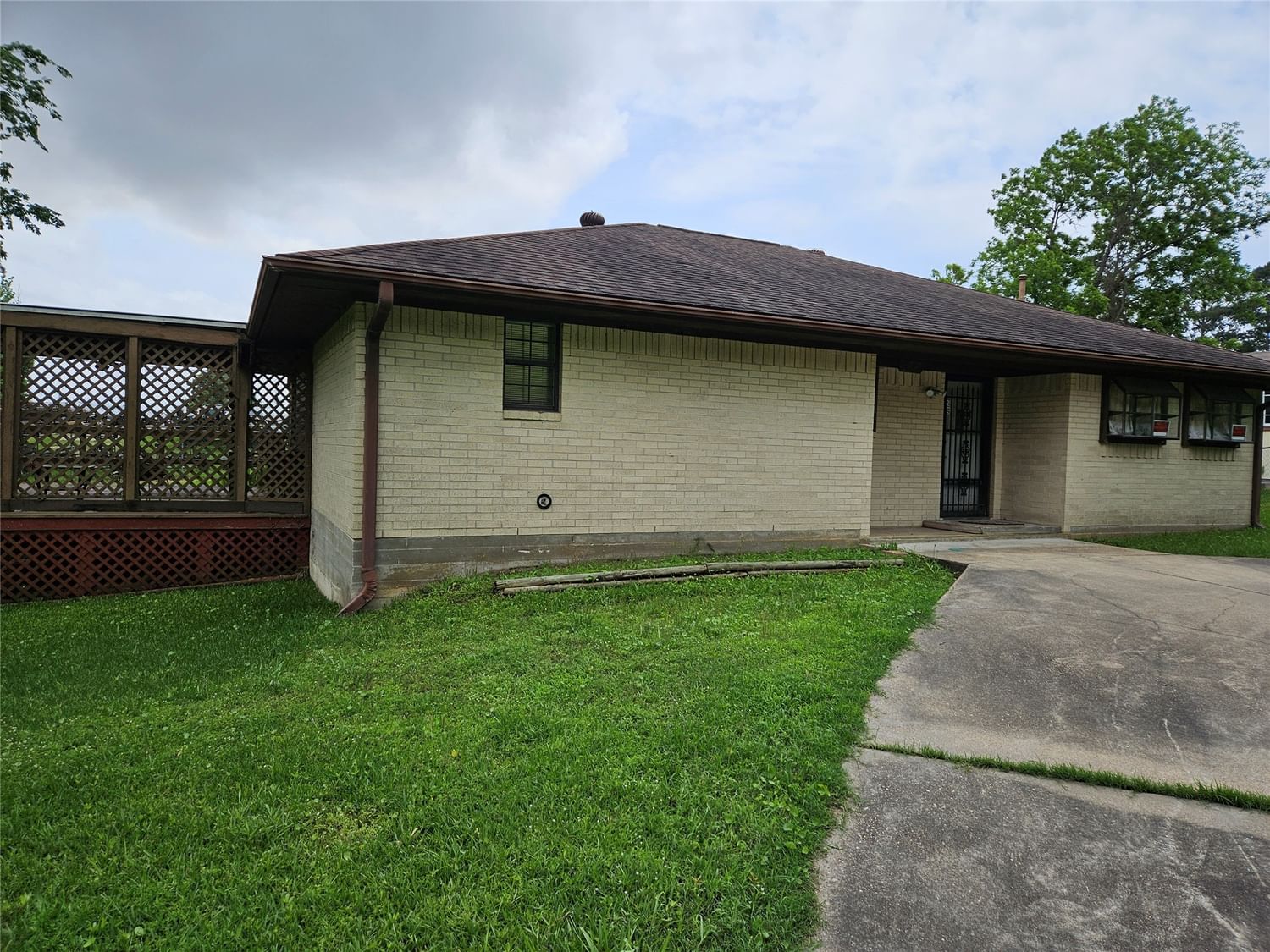 Real estate property located at 166 Cypress, Polk, Kickapoo Forest, Onalaska, TX, US