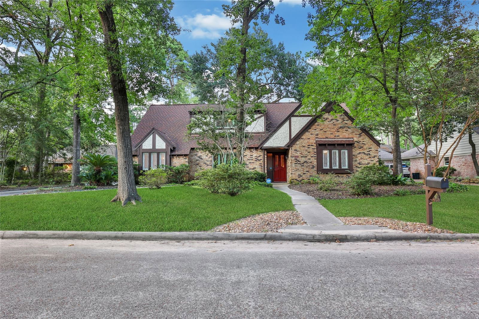 Real estate property located at 2107 Lazy Grove, Harris, Trailwood Village, Kingwood, TX, US