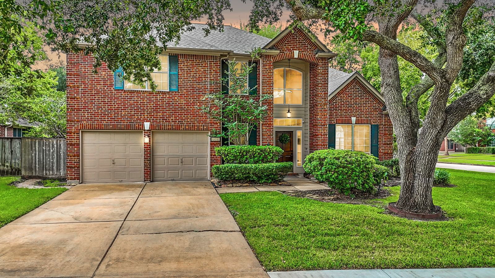 Real estate property located at 6815 Springcrest, Fort Bend, Greatwood Knoll, Sugar Land, TX, US