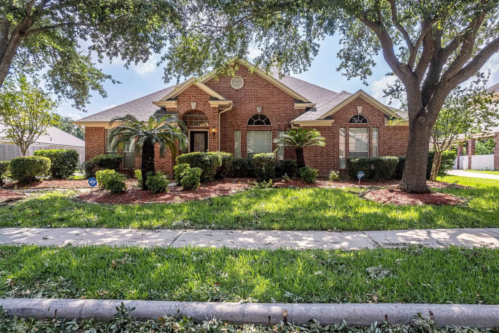 Real estate property located at 4214 Waterwood, Harris, Country Club Estates Sec 01, Baytown, TX, US