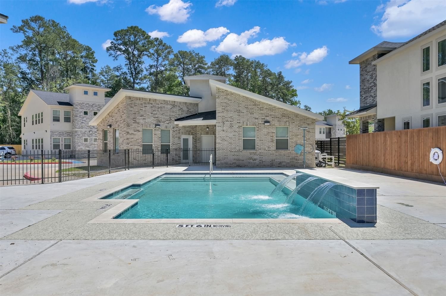 Real estate property located at 504 NURSERY ROAD #3102, Montgomery, Grogans Crest Condo, The Woodlands, TX, US