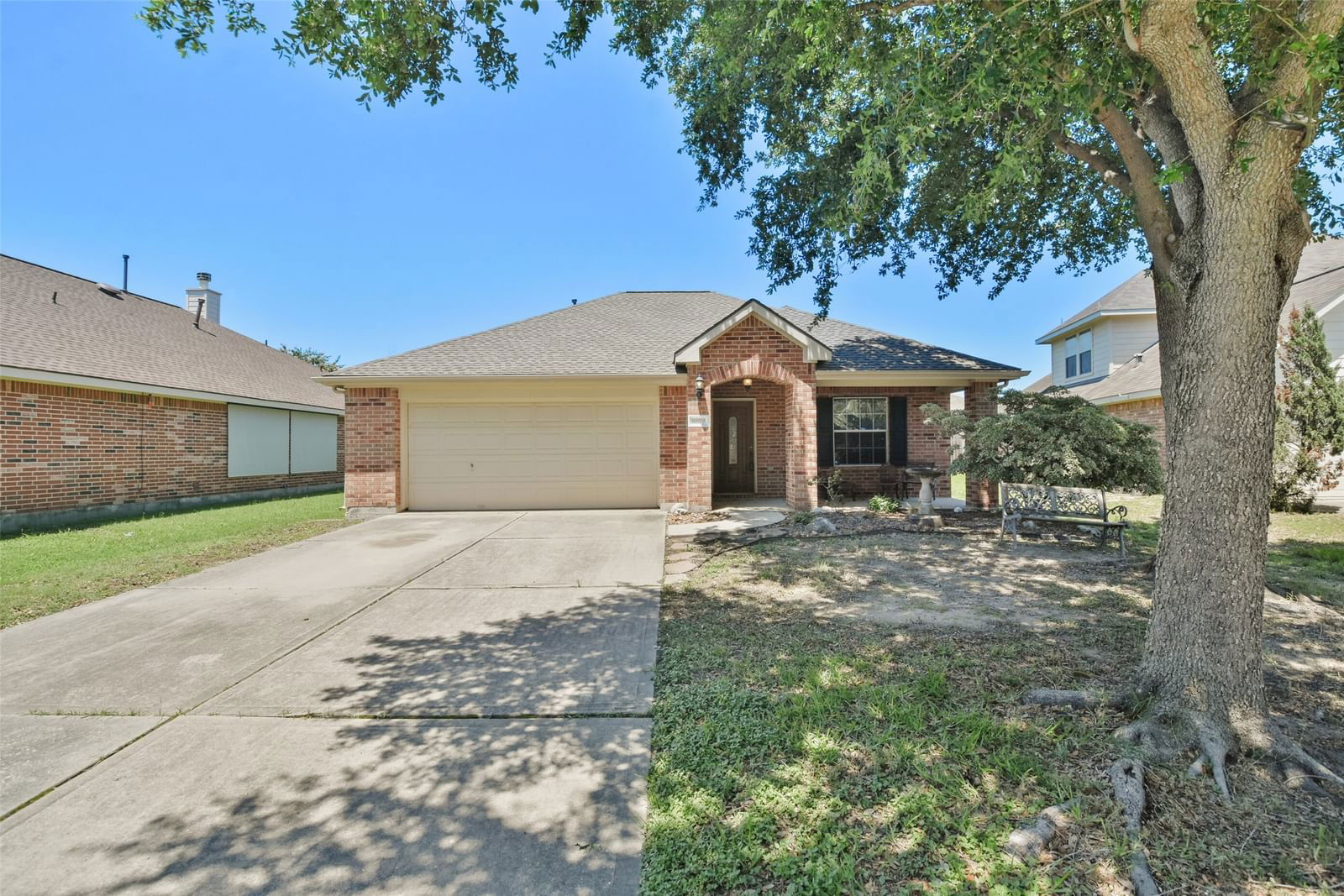 Real estate property located at 8819 Indian Maple, Harris, Deerbrook Estates Sec 1 Amd, Humble, TX, US