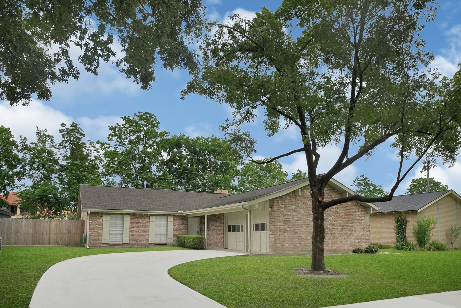 Real estate property located at 13806 Burgoyne, Harris, Briar Park Sec 01, Houston, TX, US