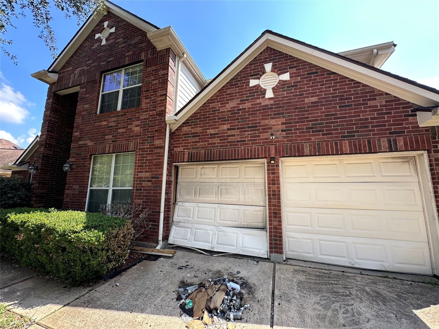 Real estate property located at 10003 Dawn Brook, Brazoria, Pearland, TX, US