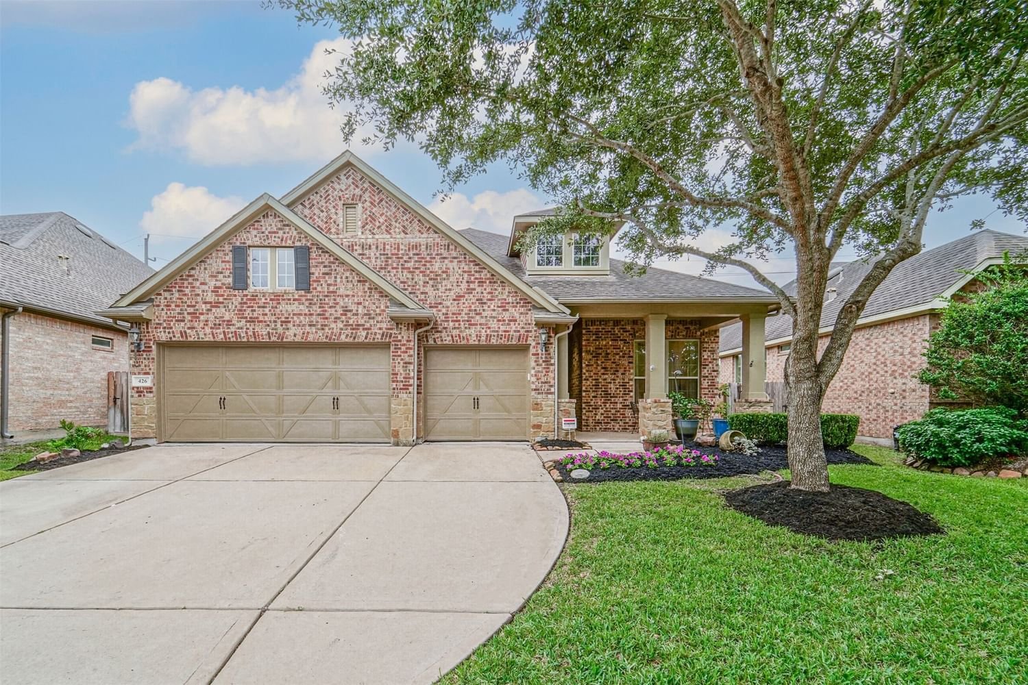 Real estate property located at 426 Cascade Oaks, Fort Bend, Rivers Edge, Richmond, TX, US