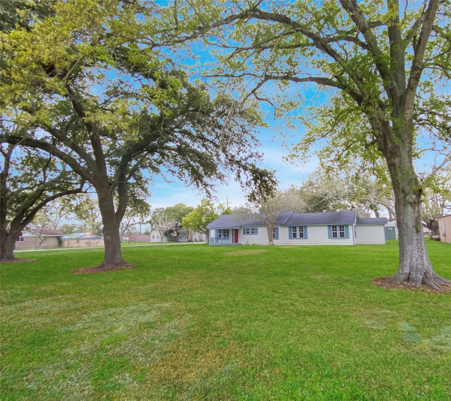Real estate property located at 301 Elm, Chambers, Winnie Townsite, Winnie, TX, US