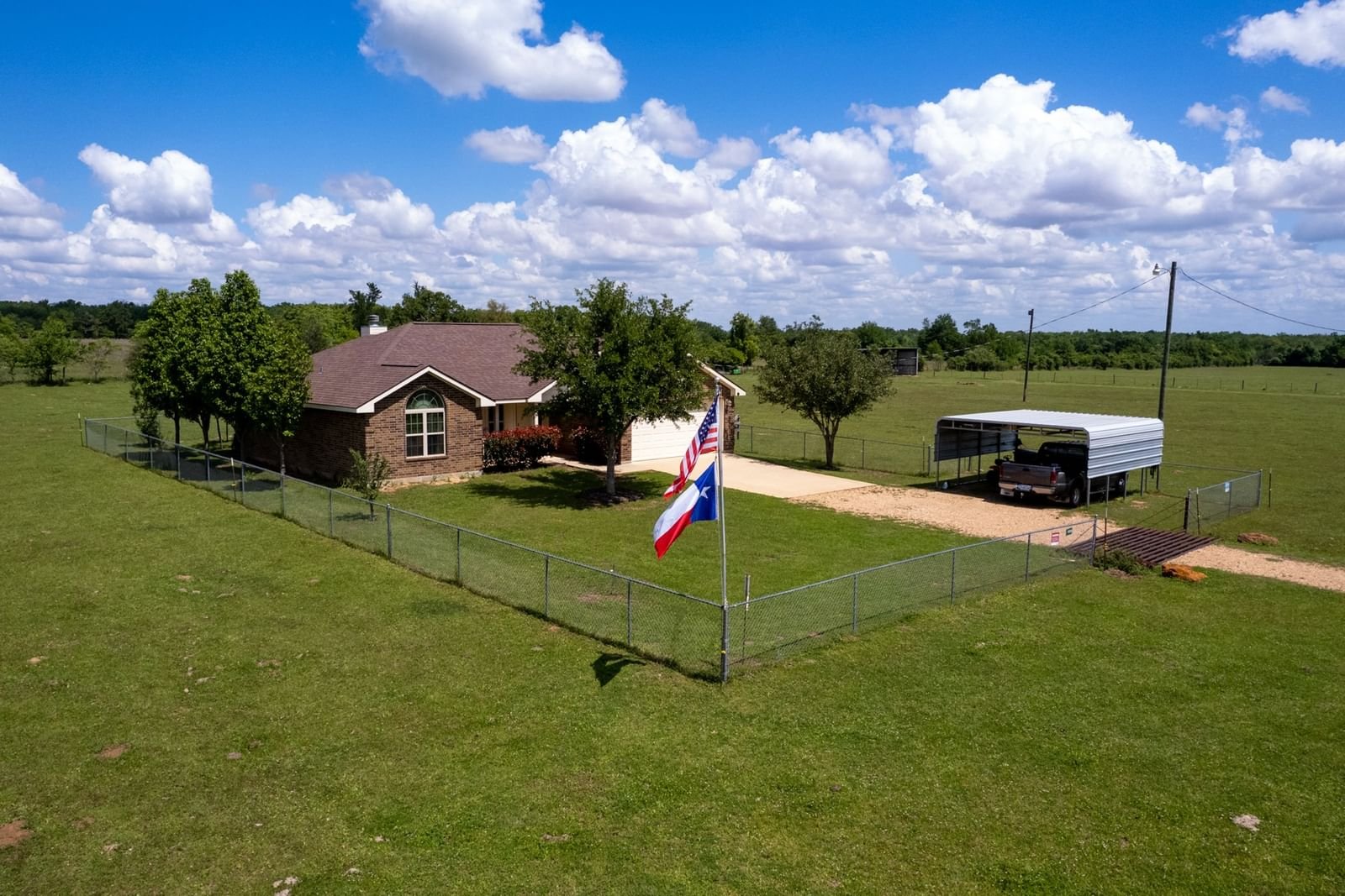 Real estate property located at 930 County Road 357, Milam, H M D Nutt Surv A-284, Gause, TX, US