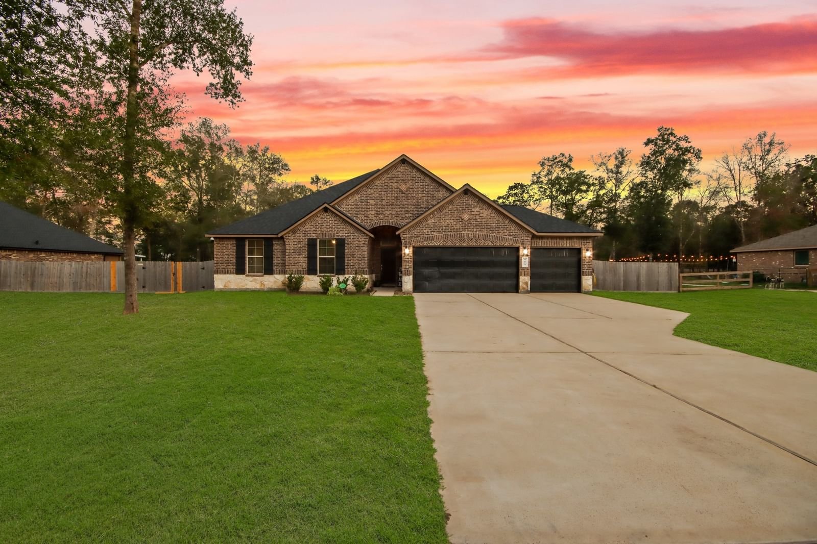Real estate property located at 9163 White Tail, Montgomery, Deer Trail Two 04, Conroe, TX, US