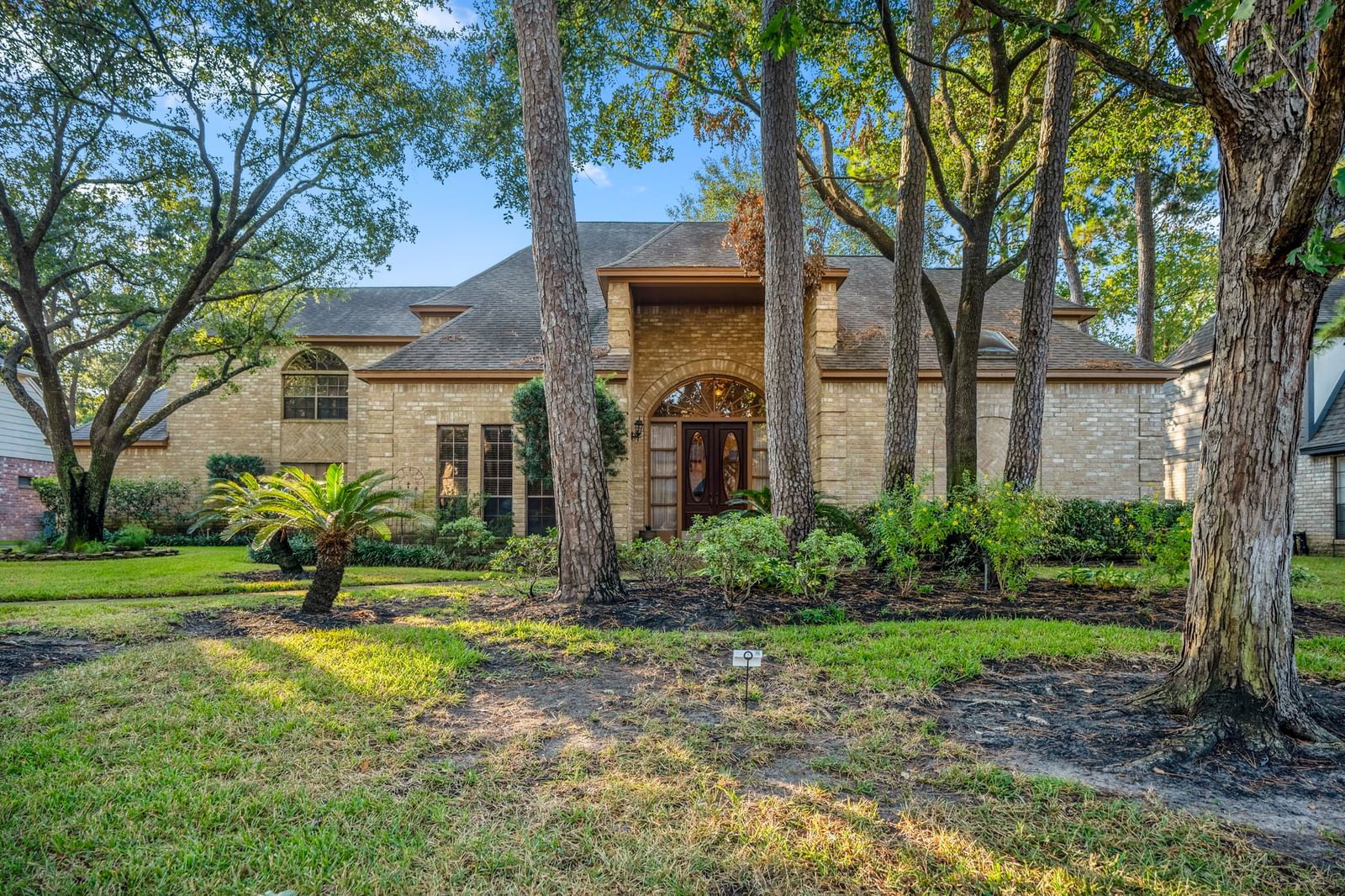 Real estate property located at 8417 Crescent Wood, Harris, Memorial Northwest Sec 11, Spring, TX, US