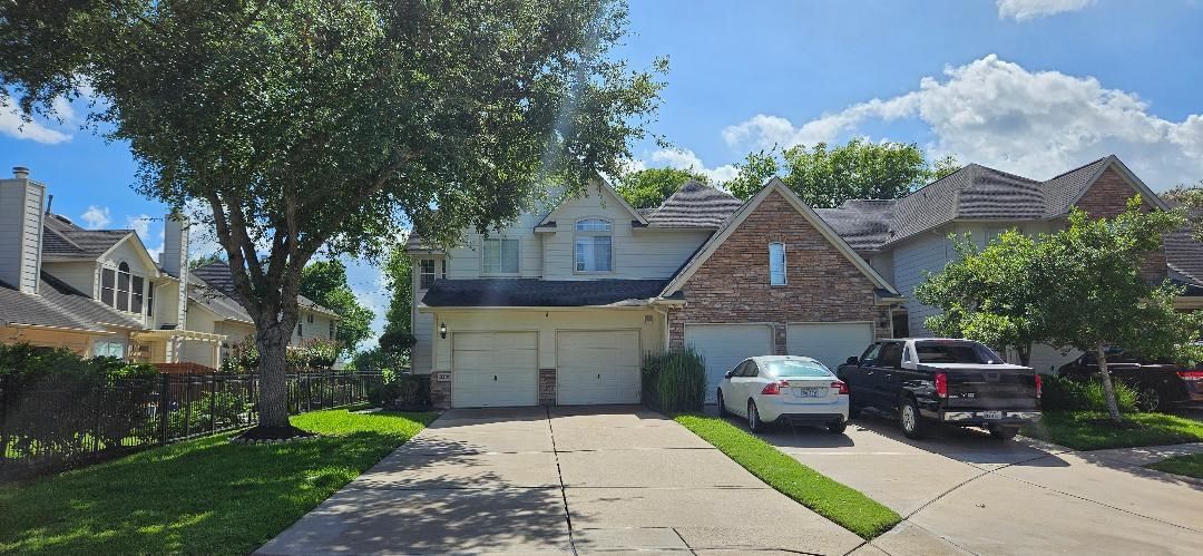 Real estate property located at 2215 Ridge Wood, Fort Bend, Greatwood Tr C-8, Sugar Land, TX, US