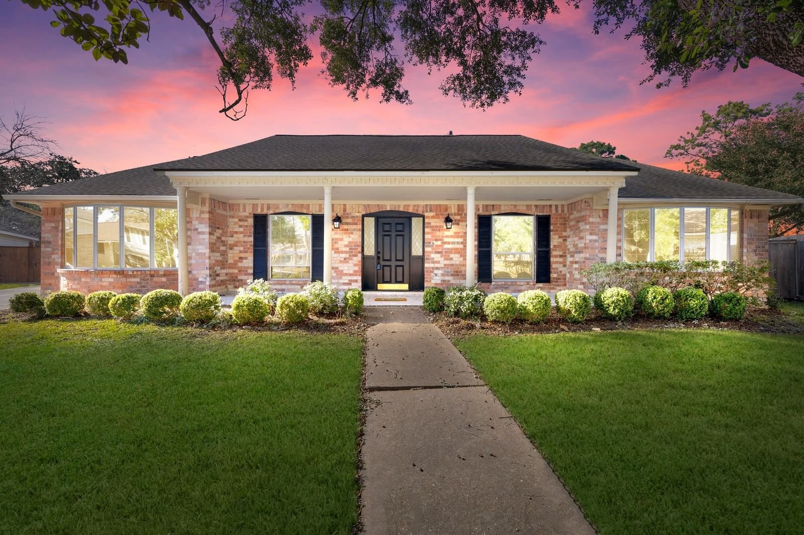Real estate property located at 1003 Kemberton, Harris, Oakbrook West, Houston, TX, US