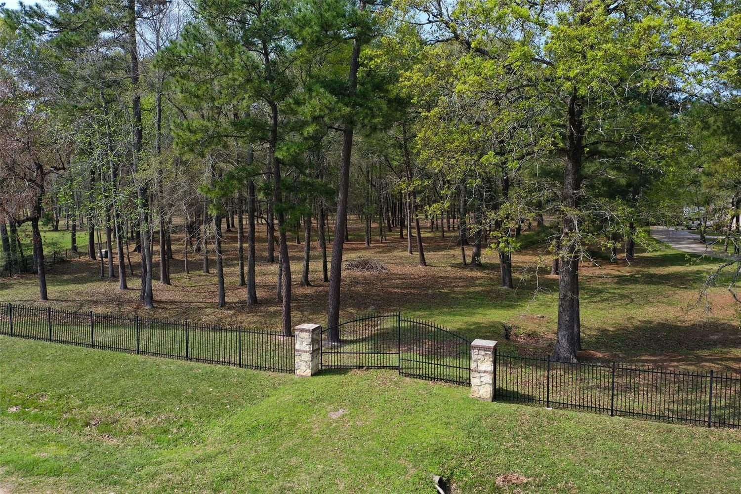 Real estate property located at 38242 Windy Ridge, Montgomery, High Meadow Ranch, Magnolia, TX, US