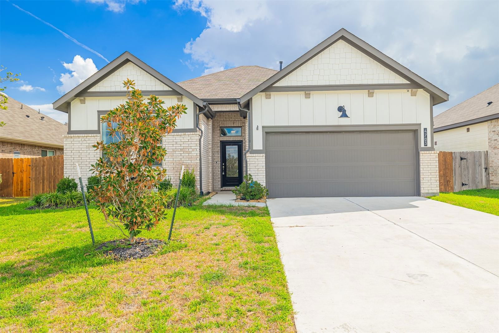 Real estate property located at 4703 Seabourne Landing, Fort Bend, Seabourne Landing Sec 1, Rosenberg, TX, US