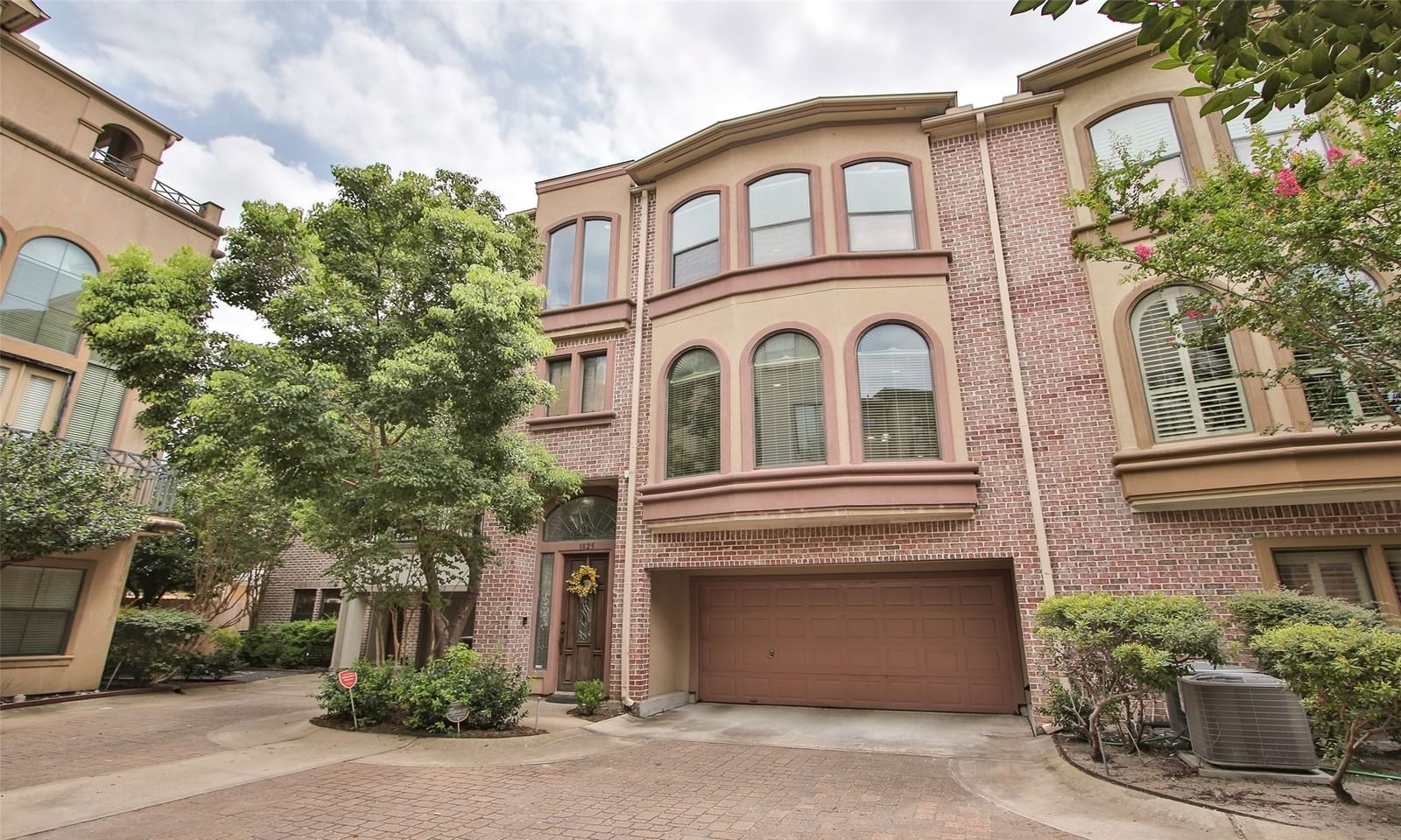 Real estate property located at 1825 Stanford, Harris, Stanford Court, Houston, TX, US