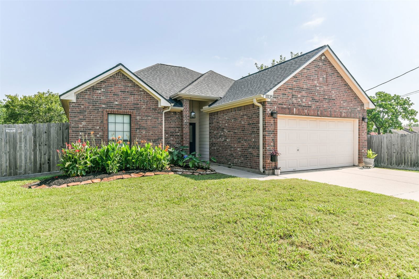 Real estate property located at 11135 Sunset Ridge, Harris, Butlers Lts, La Porte, TX, US