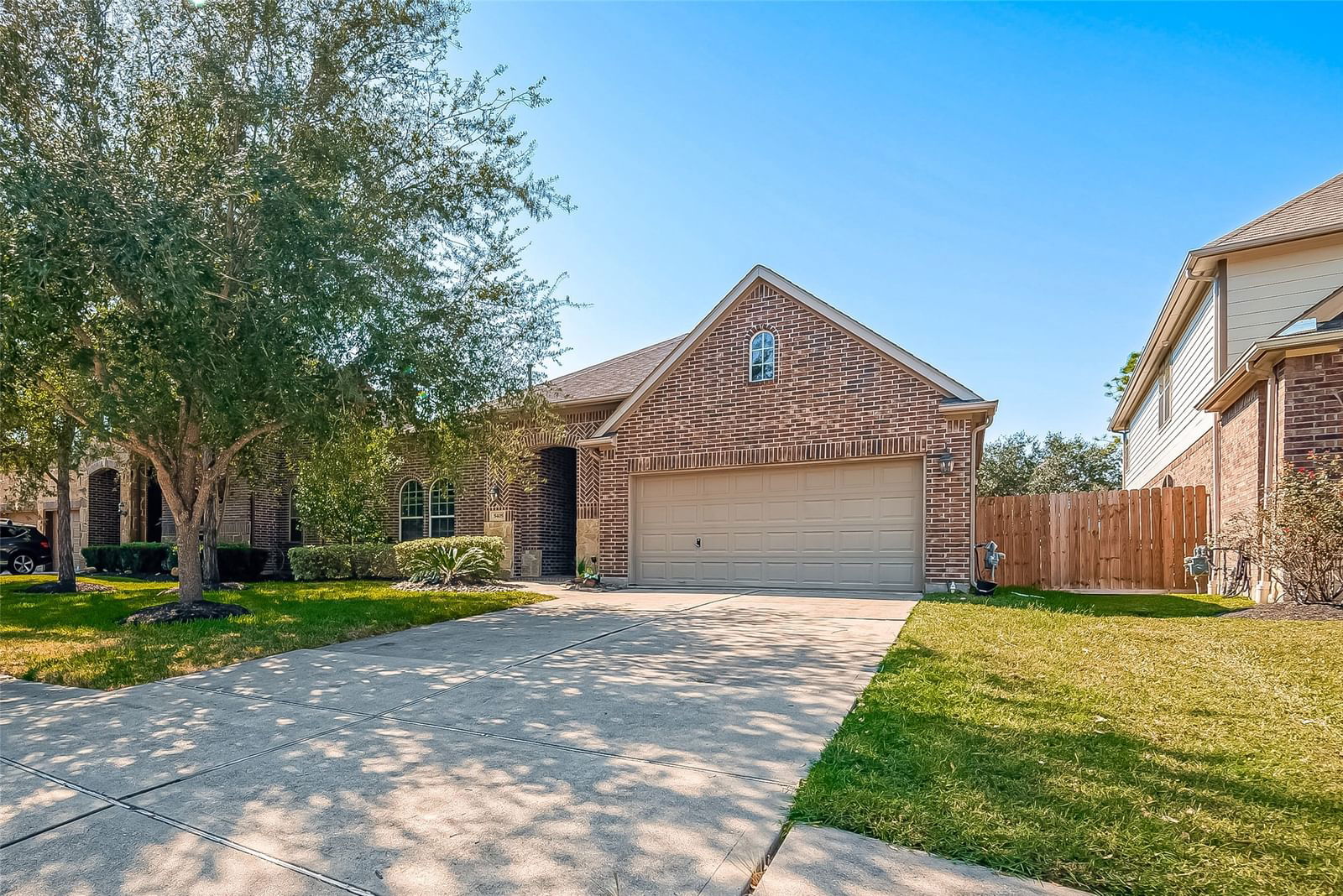 Real estate property located at 5405 Tara Oaks, Brazoria, Savannah Bend Sec 2, Rosharon, TX, US