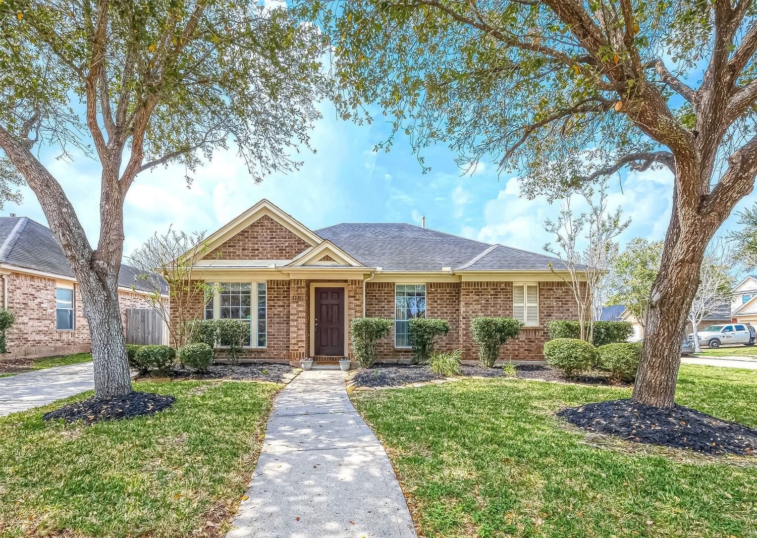 Real estate property located at 4919 Pearce Lake, Fort Bend, Waterside Village, Richmond, TX, US