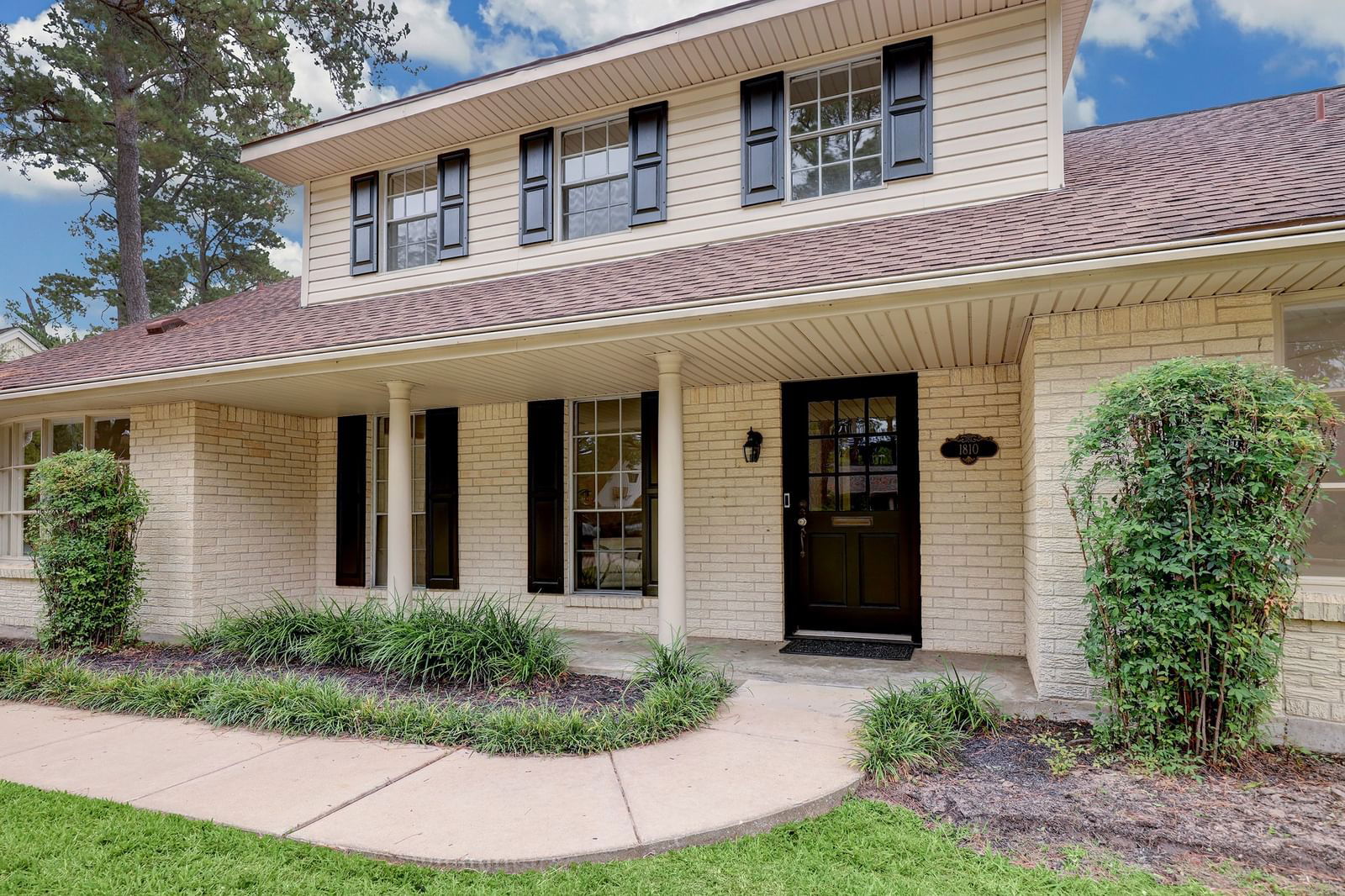 Real estate property located at 1810 Nocturne, Harris, Royal Oaks, Houston, TX, US