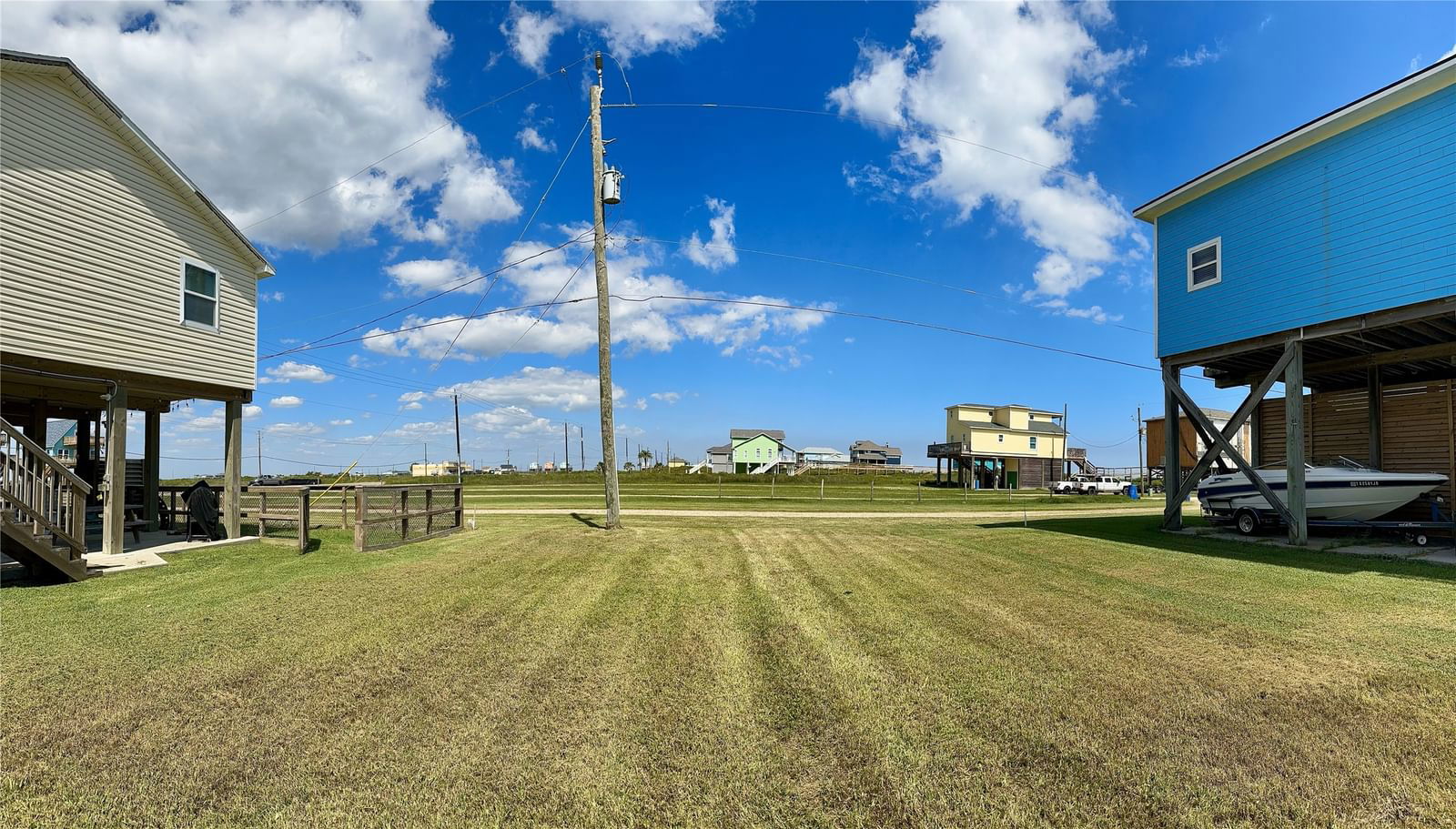 Real estate property located at 118 Nesmith, Brazoria, Nesmith Tr 212, Surfside Beach, TX, US