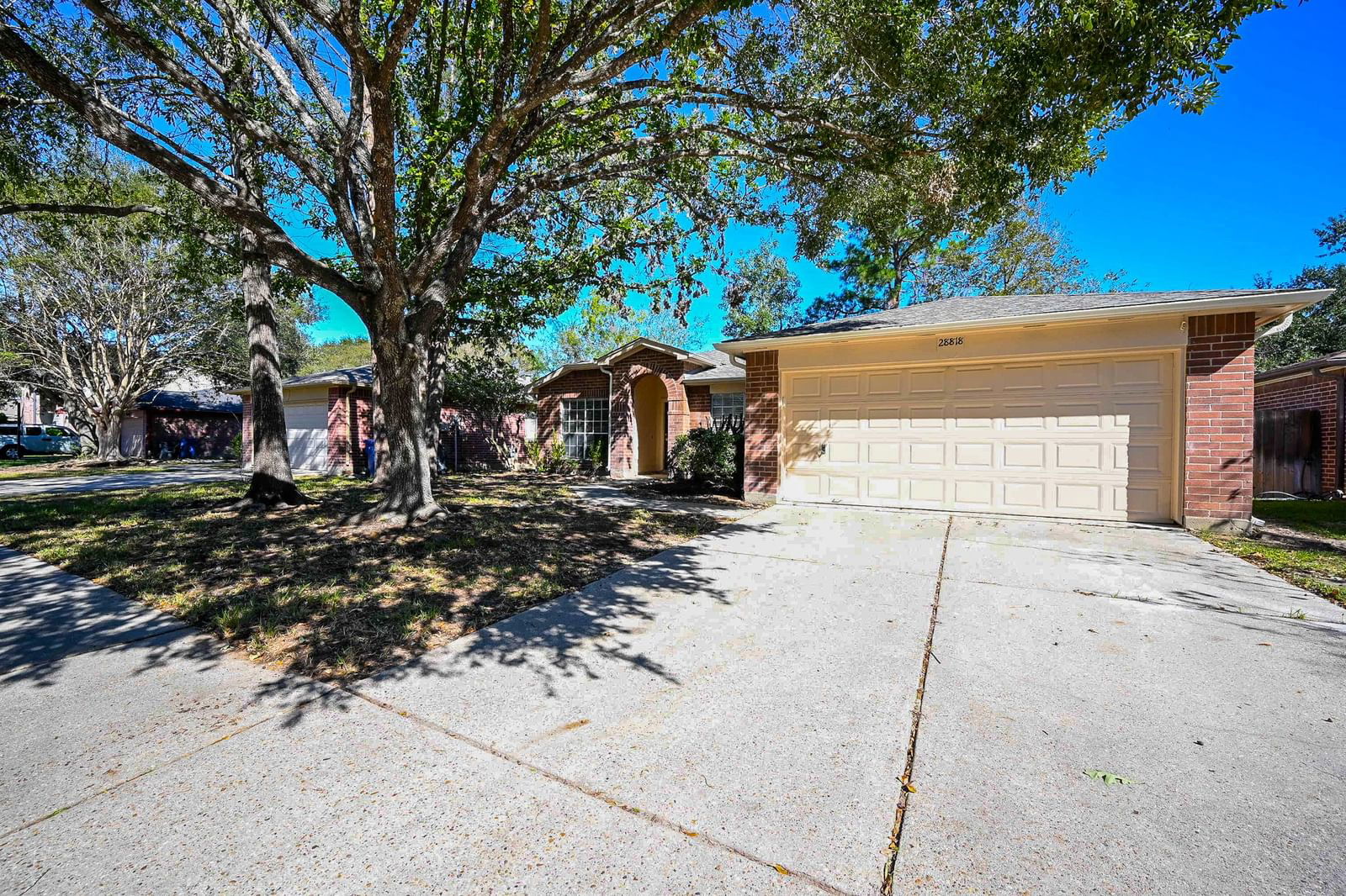 Real estate property located at 28818 Sedgefield St, Montgomery, Fox Run 06, Spring, TX, US