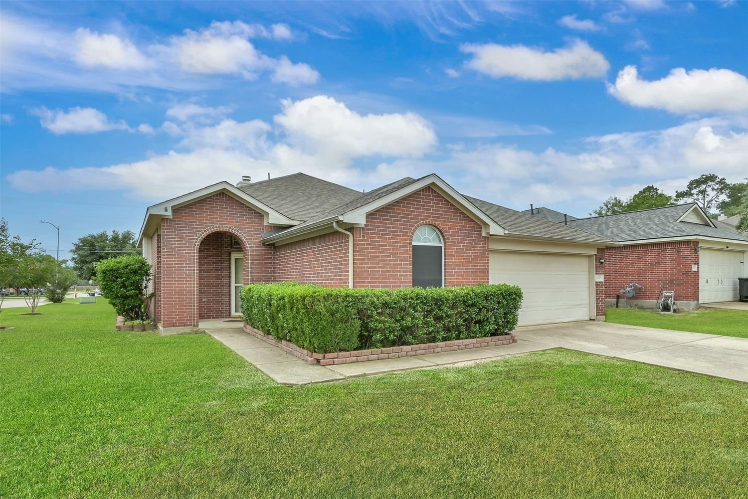 Real estate property located at 32019 Ashton, Montgomery, Village Of Decker Oaks 01, Pinehurst, TX, US