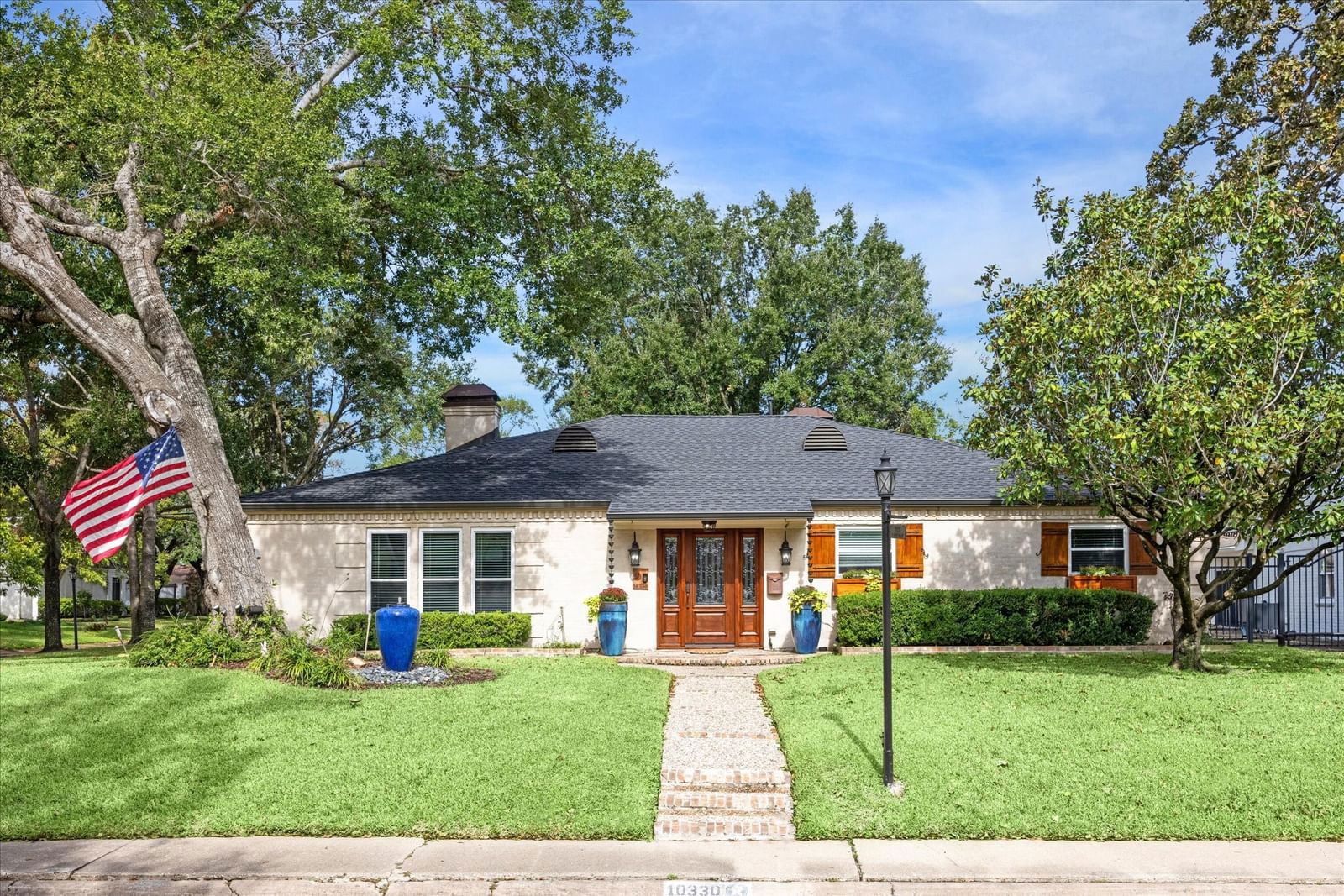 Real estate property located at 10330 Candlewood, Harris, Briargrove Park Sec 01, Houston, TX, US