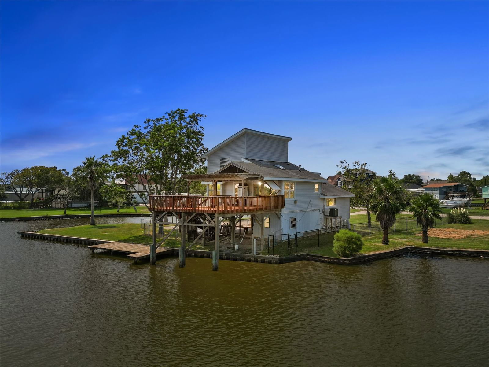 Real estate property located at 4400 Island, Galveston, Tropical Gardens, Dickinson, TX, US