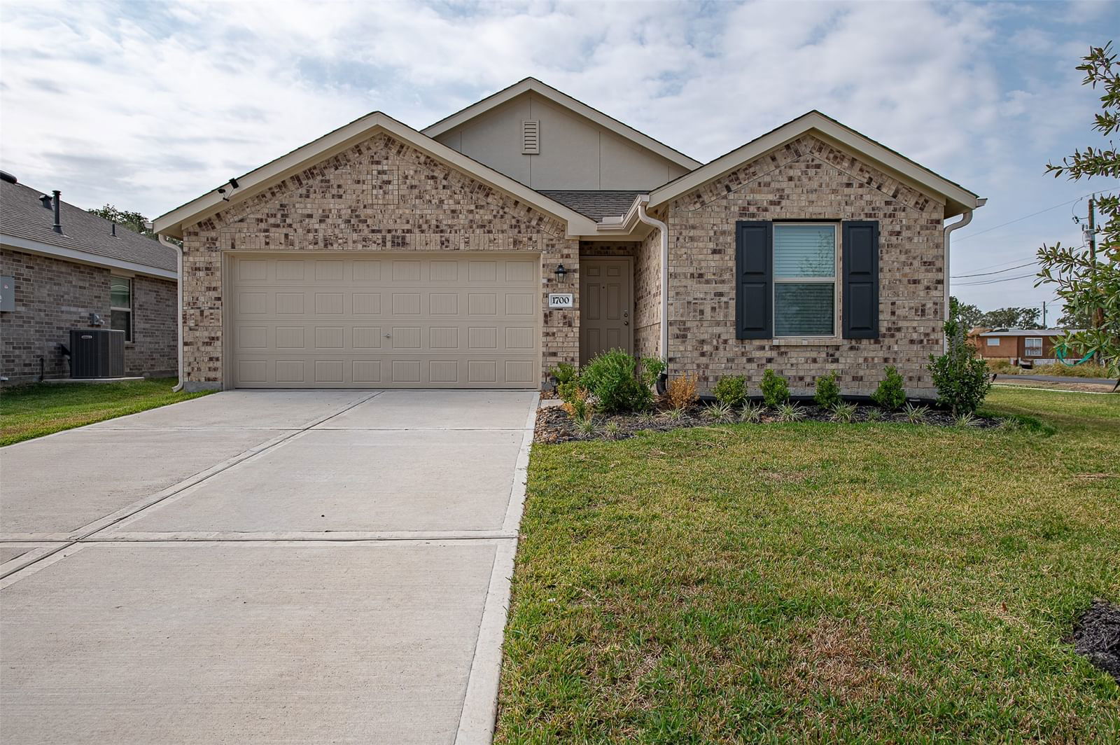 Real estate property located at 1700 Champions, Grimes, Pecan Lakes Estates Ph 4, Navasota, TX, US