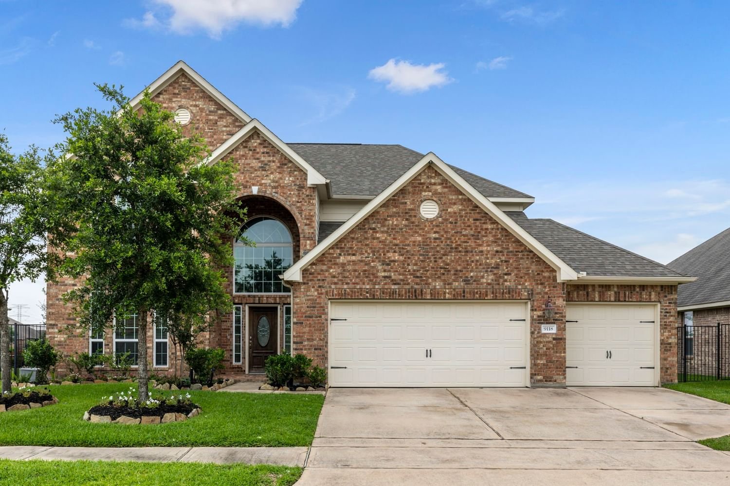 Real estate property located at 9118 Hollowcreek Point, Harris, Mirabella Sec 7, Cypress, TX, US