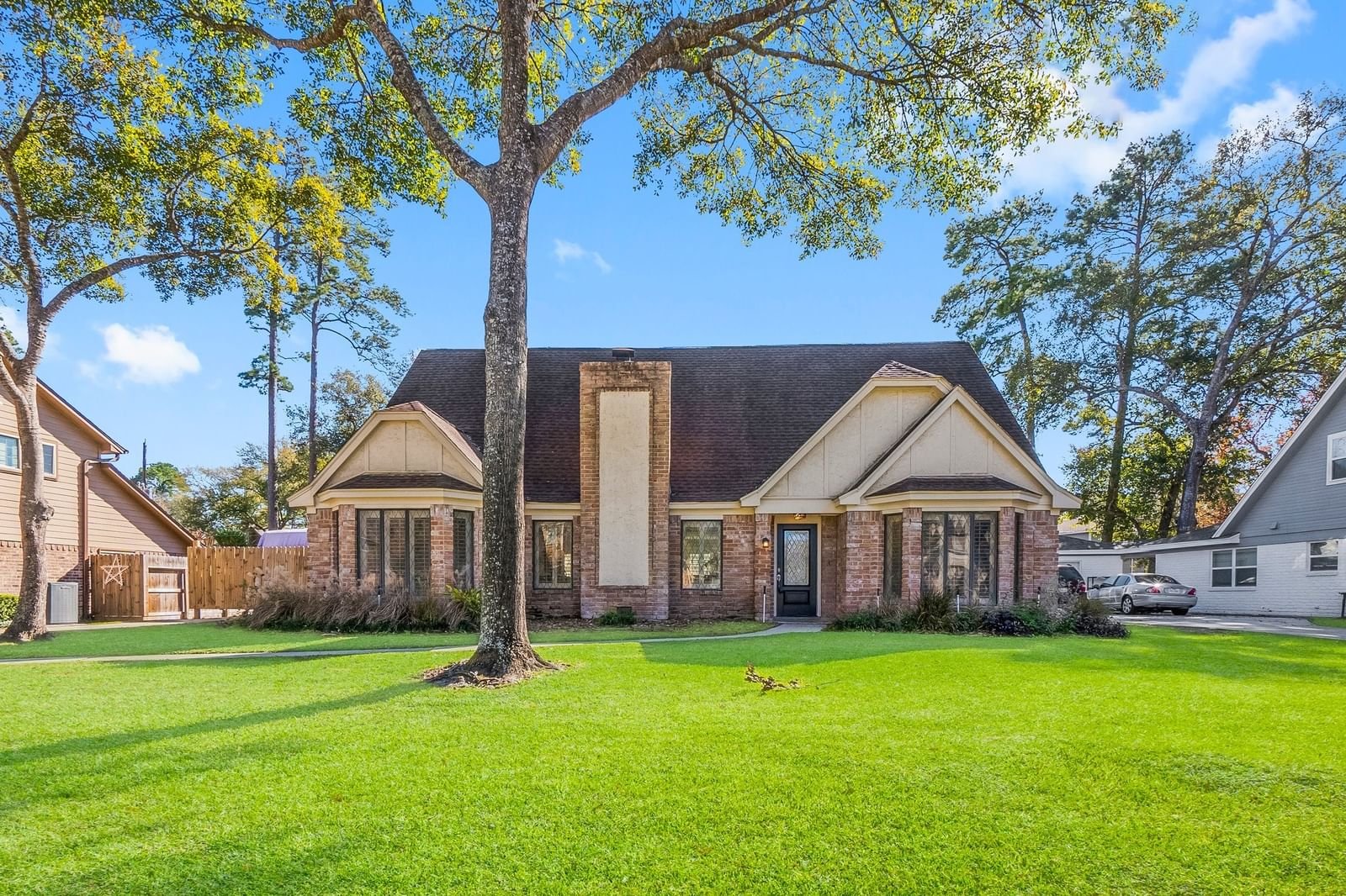 Real estate property located at 322 Pine Manor, Montgomery, Oak Ridge North 10, Conroe, TX, US