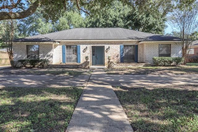 Real estate property located at 1080 Stacewood, Jefferson, Dowlen West, Beaumont, TX, US