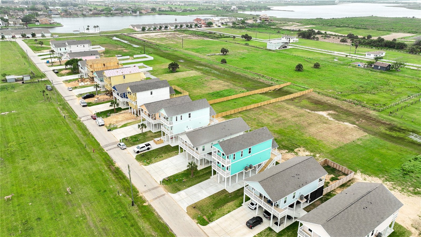 Real estate property located at 2435 103rd, Galveston, Galveston, TX, US