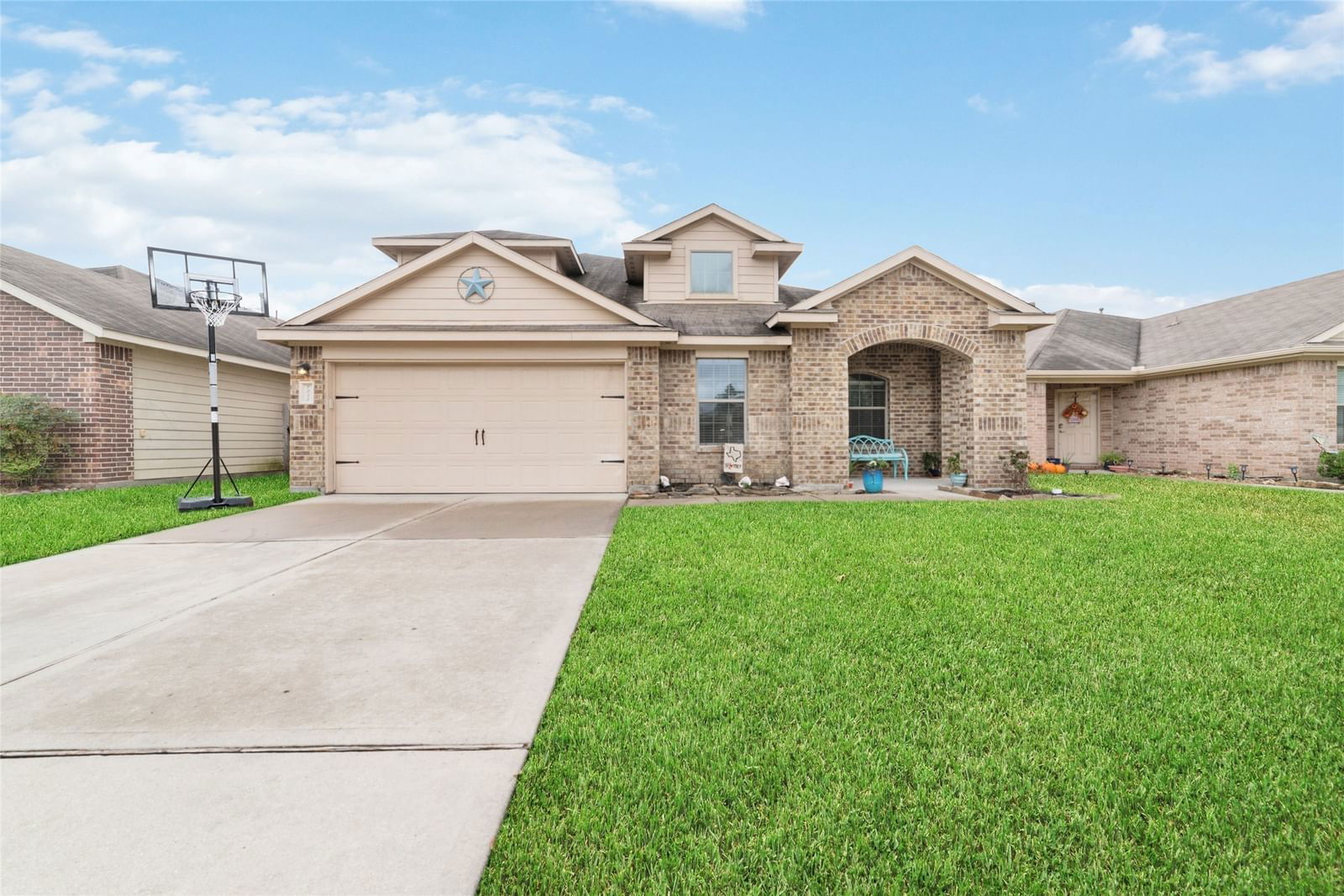 Real estate property located at 7215 Alava, Montgomery, Durango Creek 06, Magnolia, TX, US