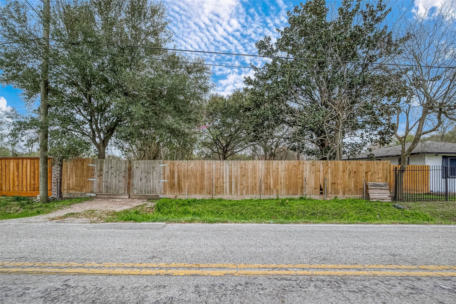 Real estate property located at 5206 Denmark, Harris, Trinity Gardens Sec 03, Houston, TX, US