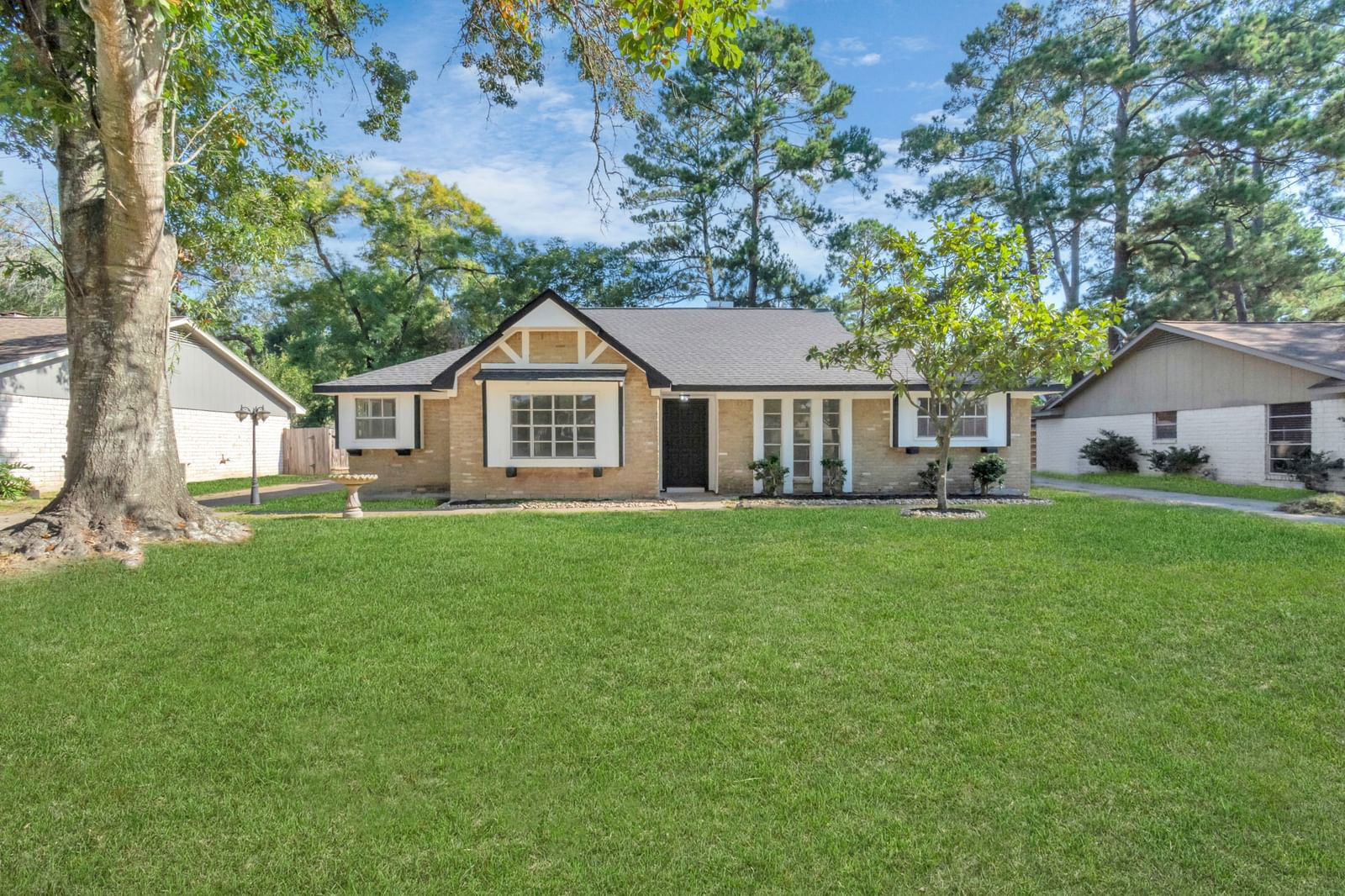 Real estate property located at 25522 Hickory Valley Lane, Harris, Lexington Woods, Spring, TX, US