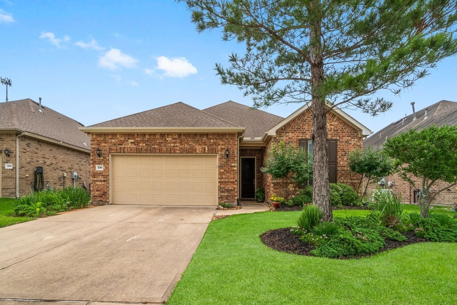 Real estate property located at 241 Palomino, Montgomery, Del Webb The Woodlands 03, Spring, TX, US