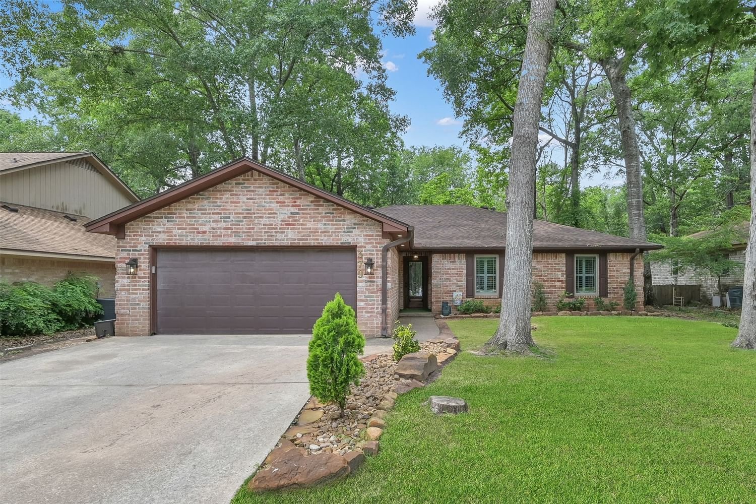 Real estate property located at 379 Rolling Hills, Montgomery, Panorama-Quail Creek 01, Conroe, TX, US