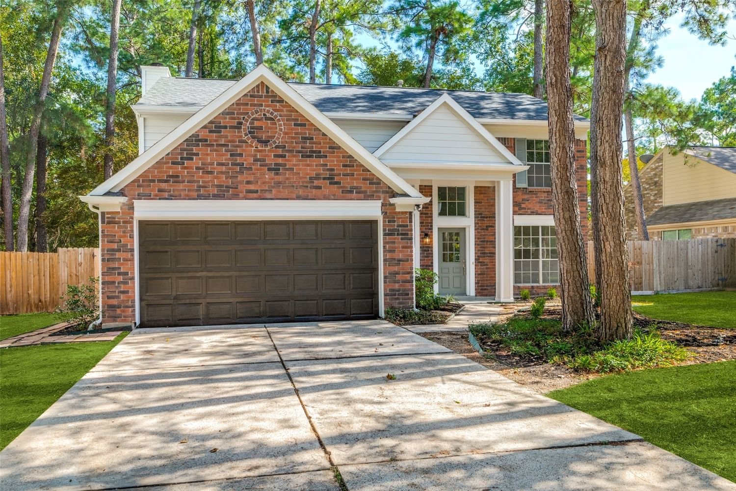 Real estate property located at 18 Cottage Grove, Montgomery, Woodlands Village Cochrans Cr 10, The Woodlands, TX, US