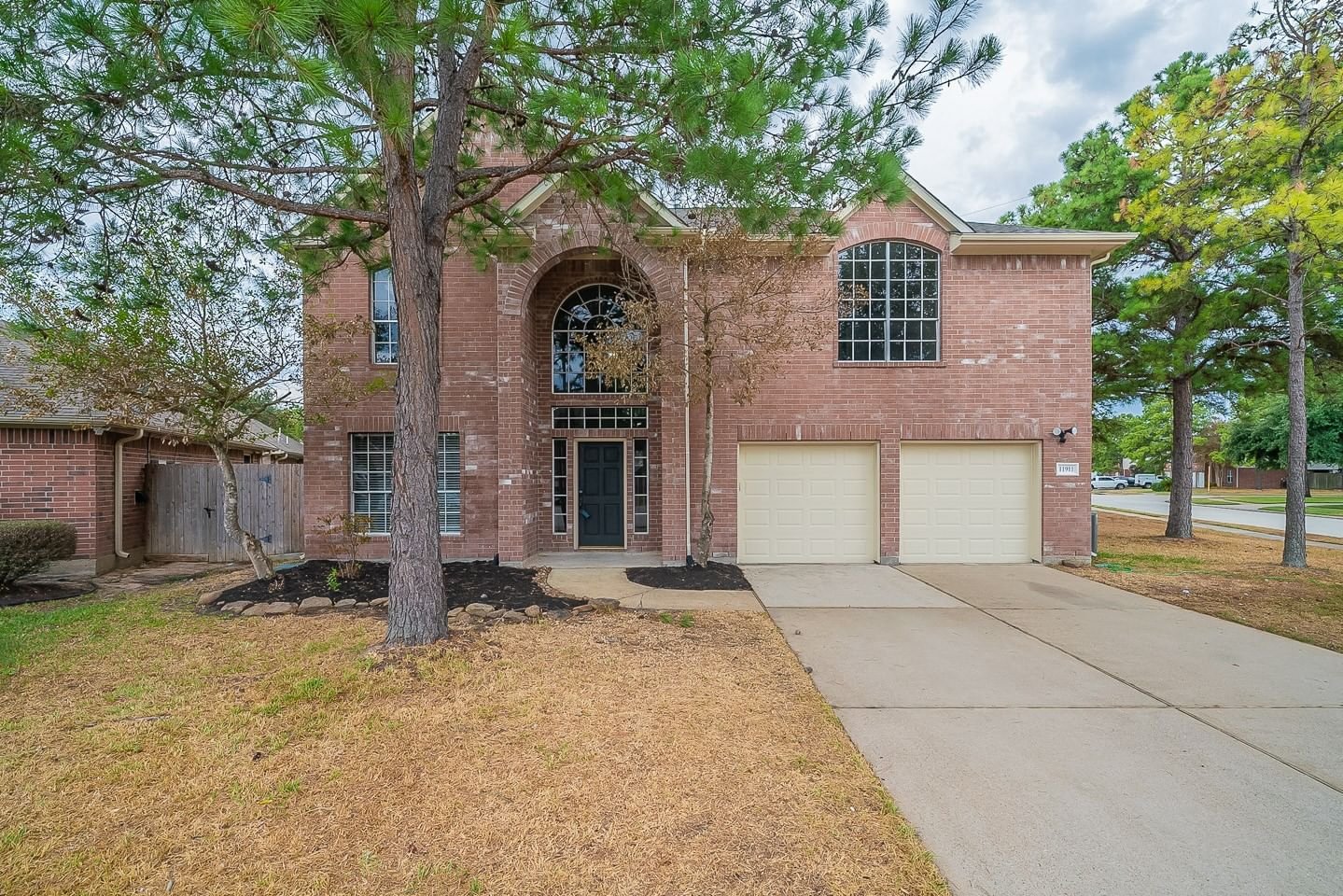 Real estate property located at 11911 Royal Isle, Harris, Northpointe East Sec 01, Tomball, TX, US