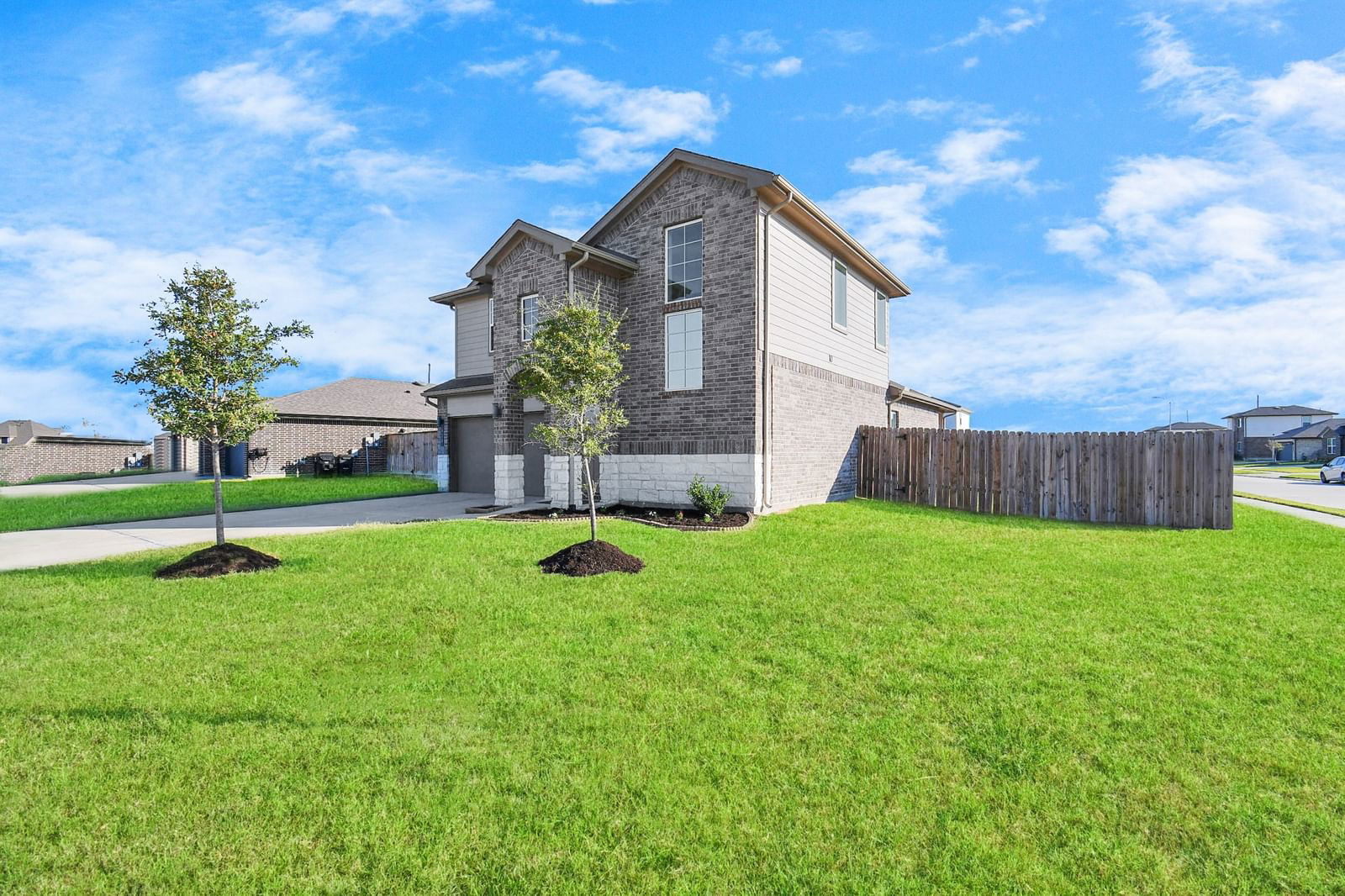 Real estate property located at 419 Turtle Oak, Chambers, Rain Tree Sec 1, Baytown, TX, US