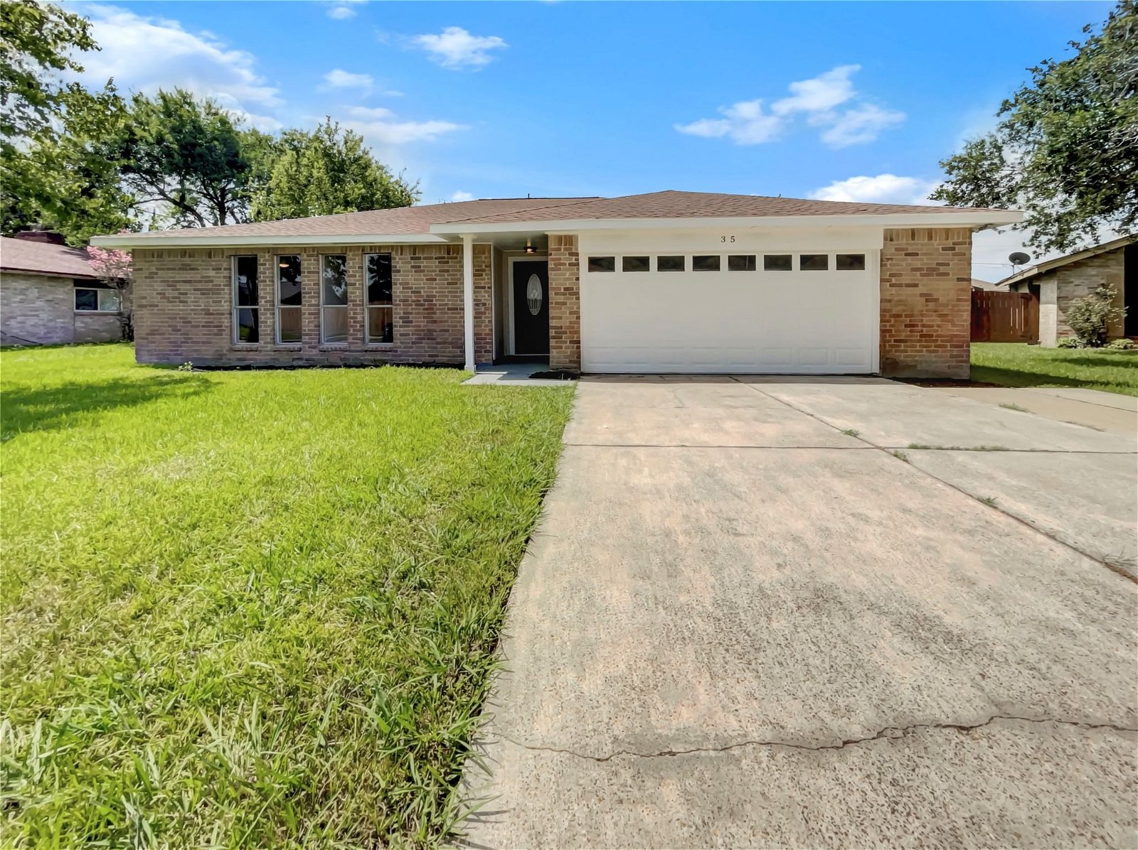 Real estate property located at 35 Wagon Lane, Brazoria, Angleton, TX, US
