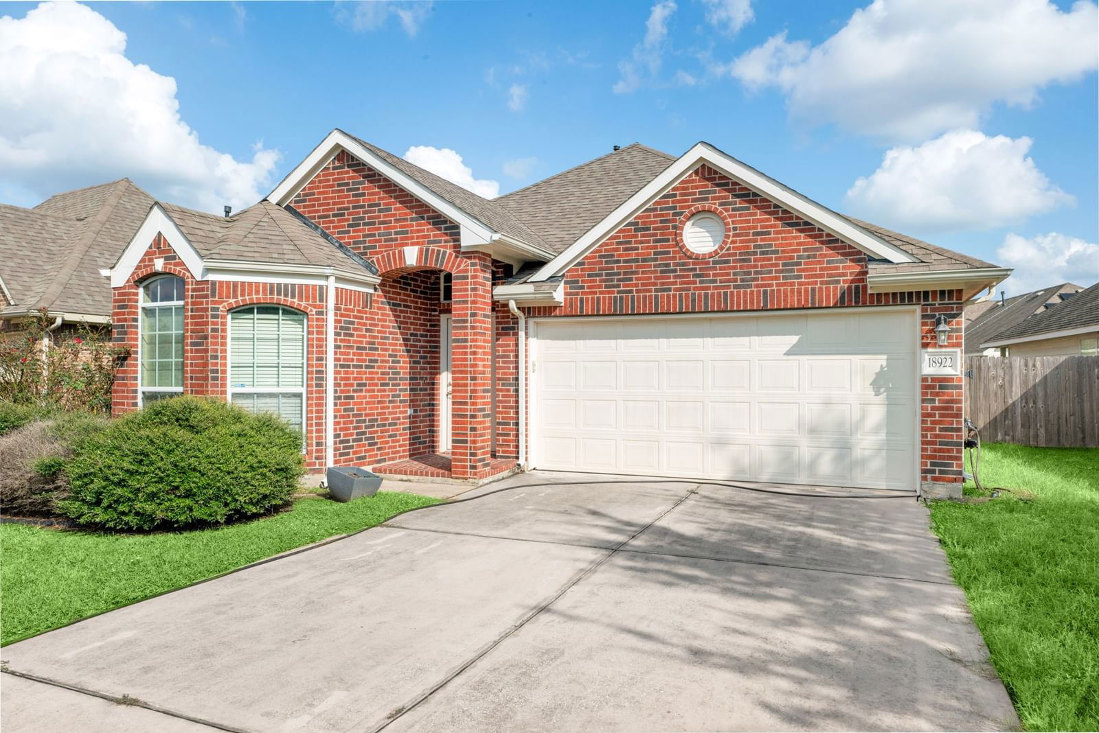 Real estate property located at 18922 Pinewood Point, Harris, Village/Northpointe West Sec 01, Tomball, TX, US