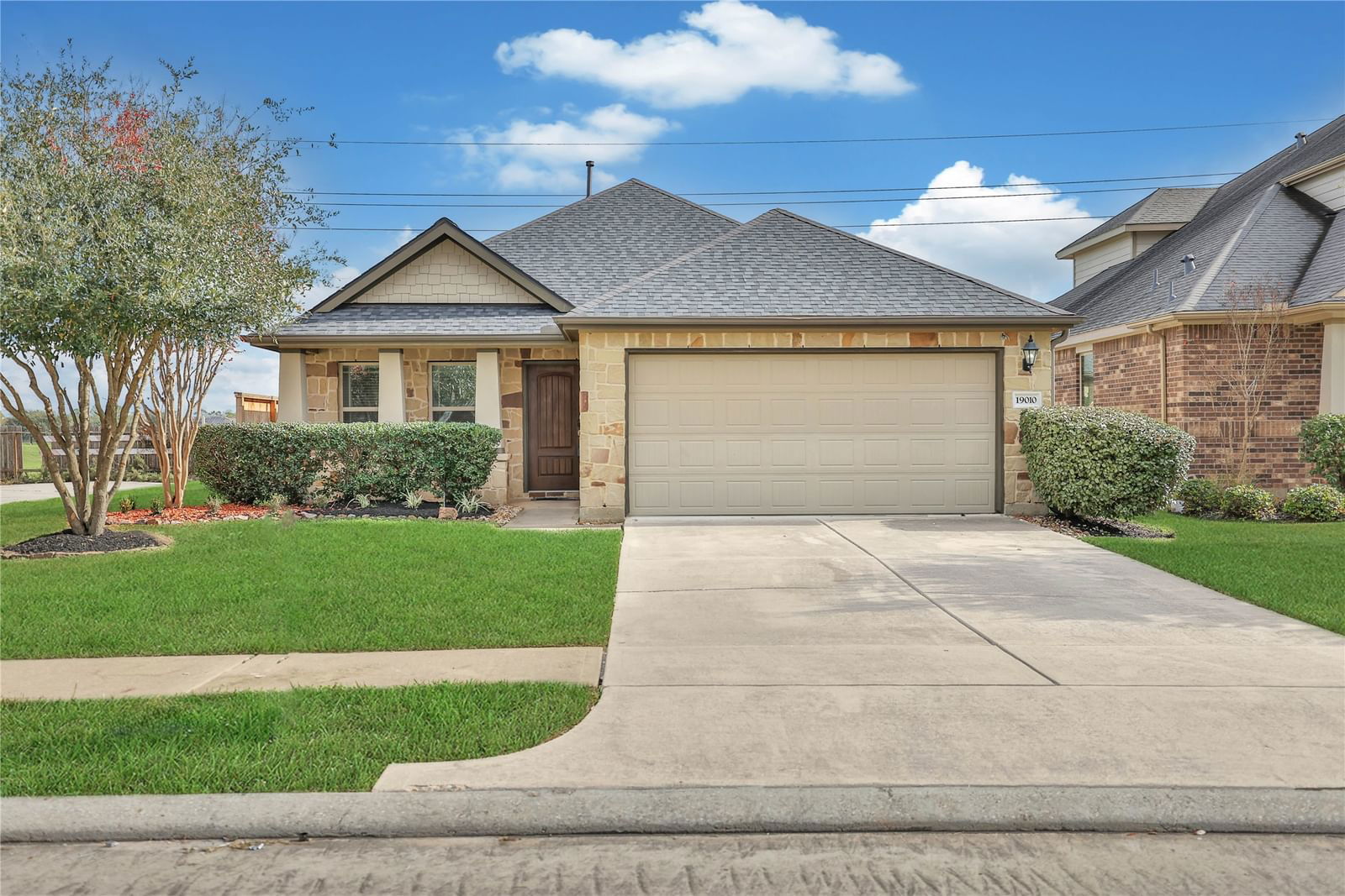 Real estate property located at 19010 Bluestone Hollow, Harris, Villages of Northpointe West, Tomball, TX, US