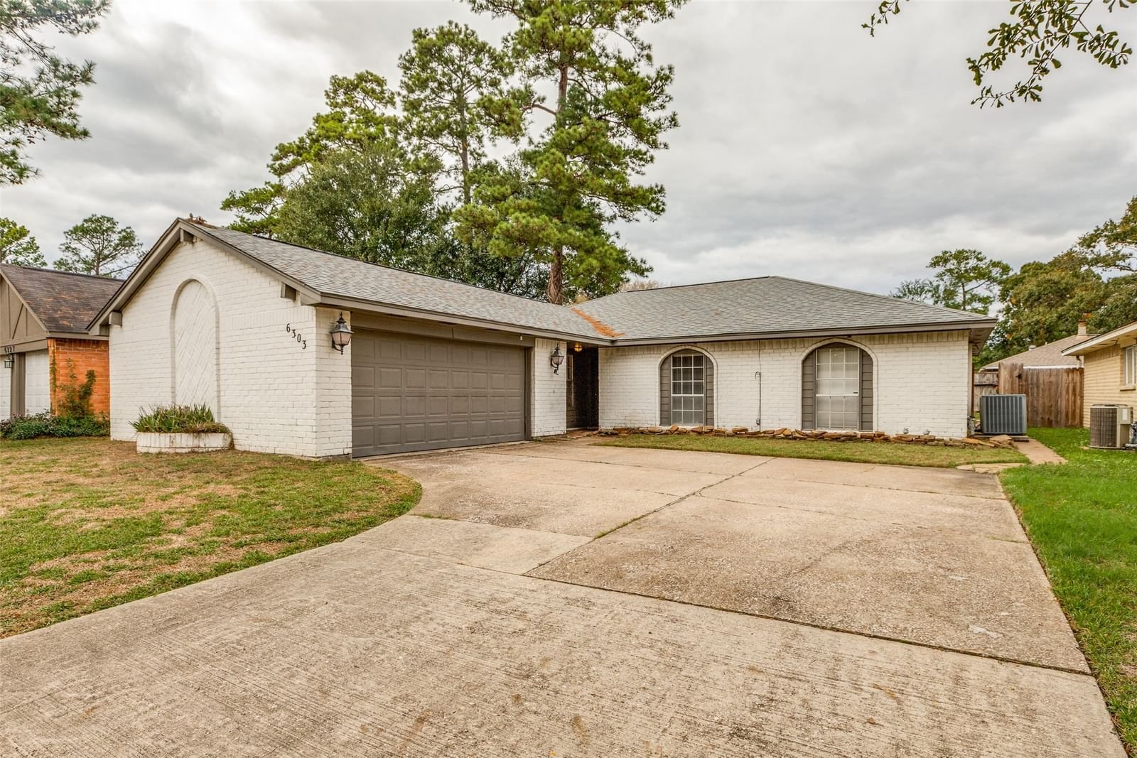 Real estate property located at 6303 Coachgate, Harris, Greengate Place Sec 04, Spring, TX, US