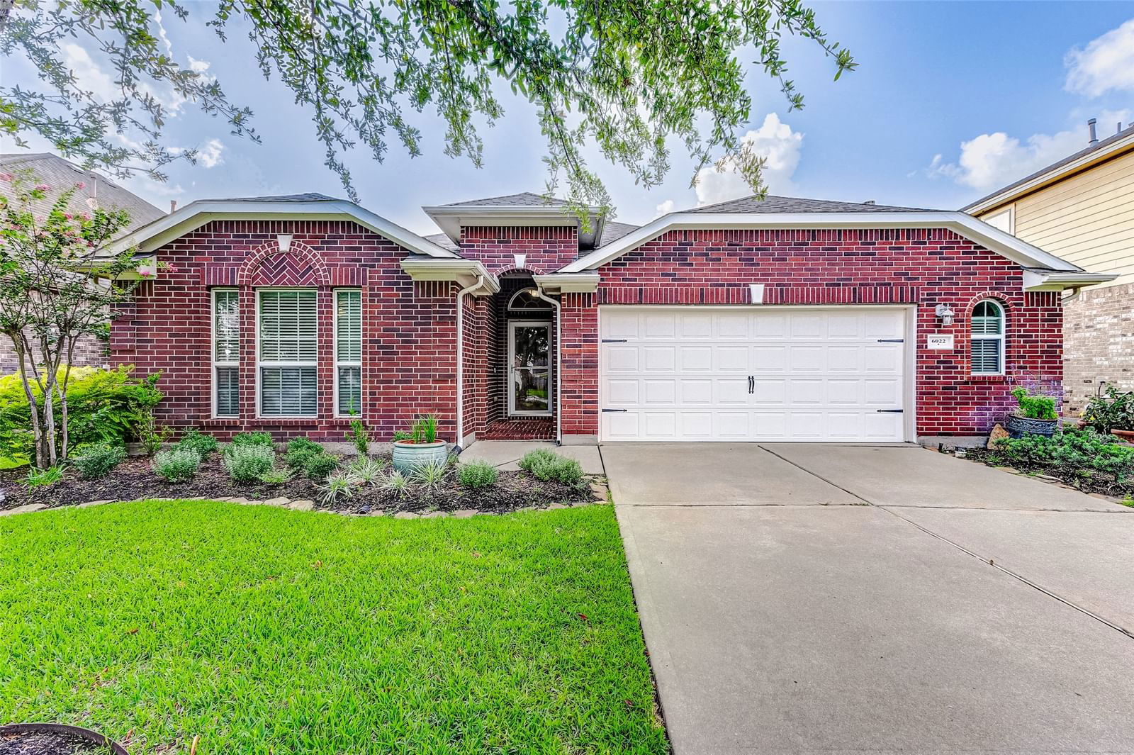 Real estate property located at 6022 Watford, Fort Bend, Kingdom Heights, Rosenberg, TX, US